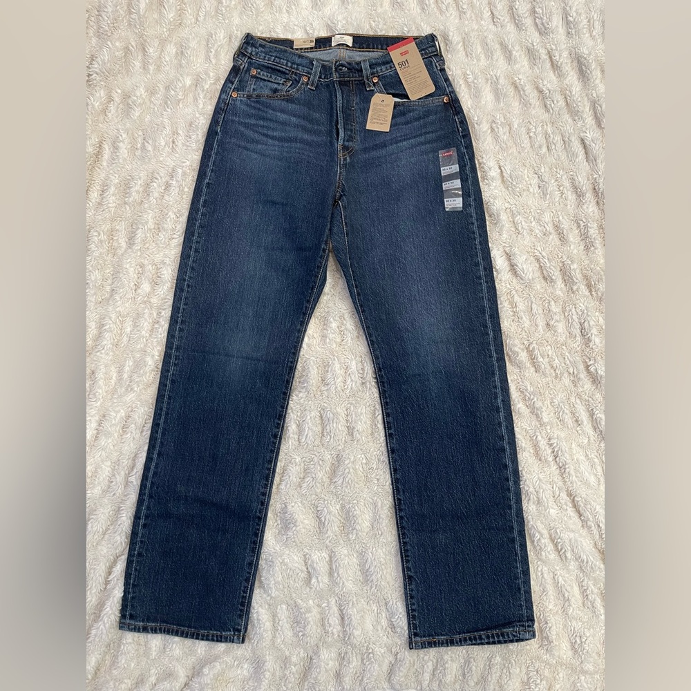 Levi's 501 Curve Straight Jeans